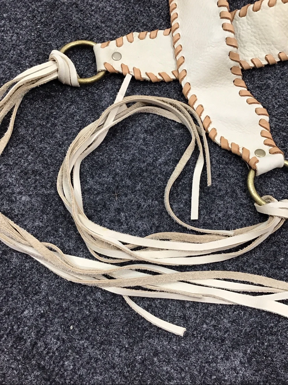 Vintage 70’s cream leather whipstitch o-ring fringe boho tie belt